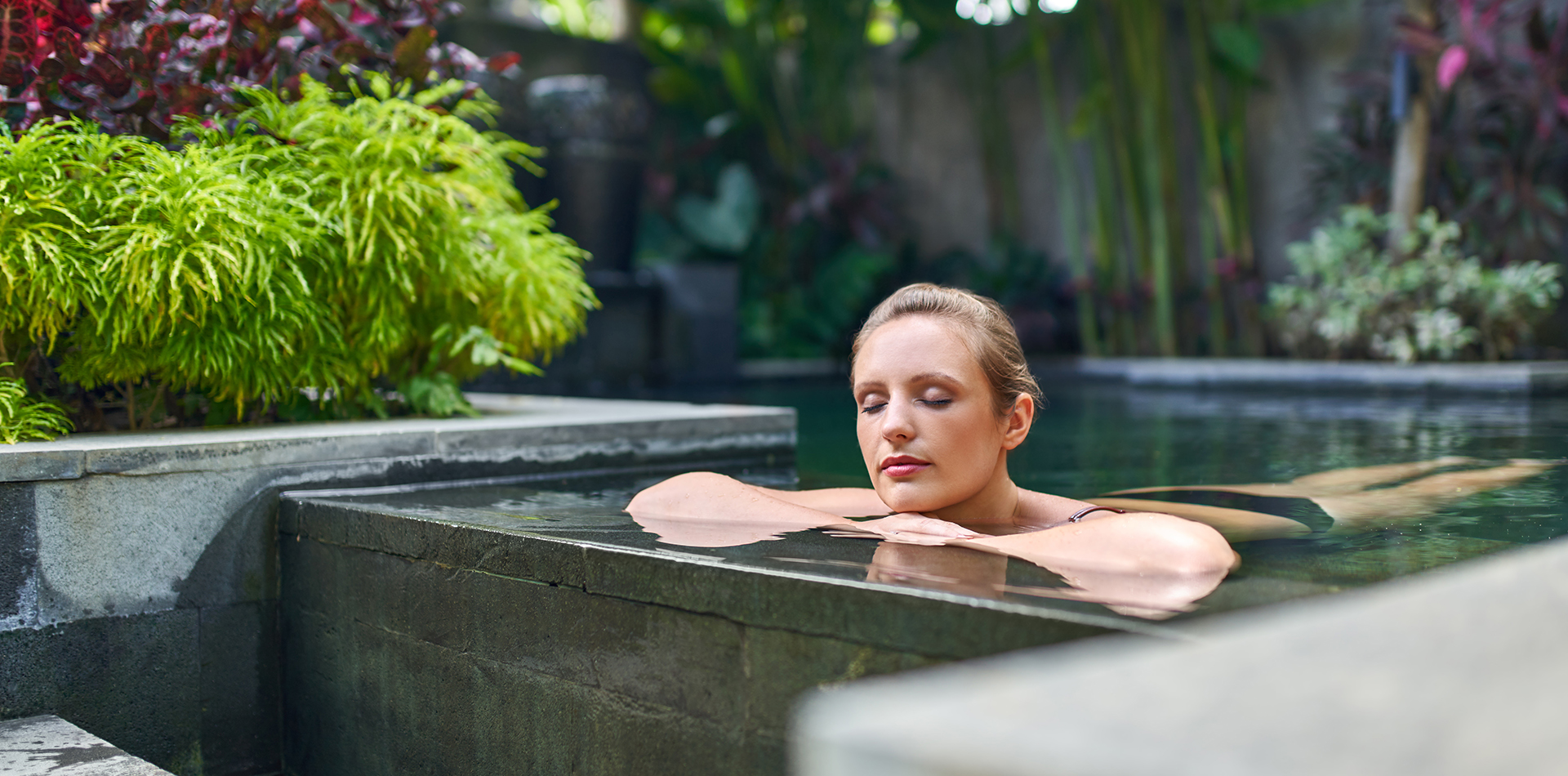 Comment atténuer le bruit des pompes à chaleur piscine?