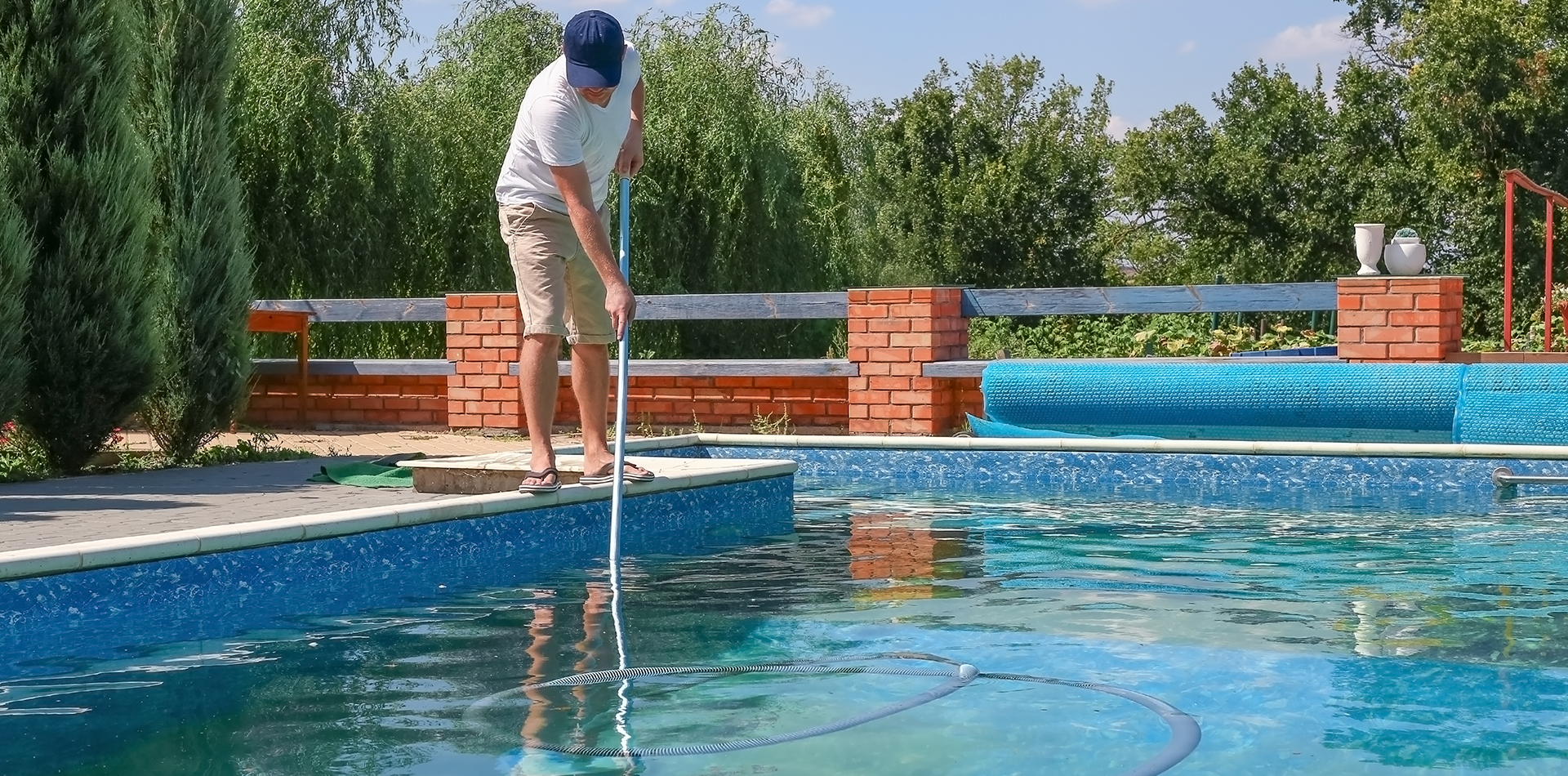 Amateur couple near a swimming pool